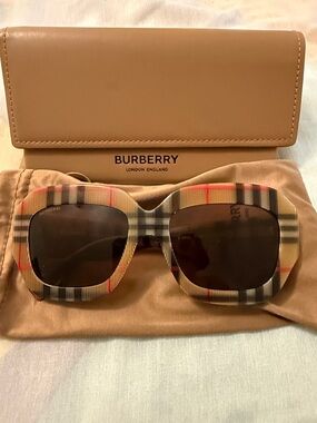 Women designer sunglasses